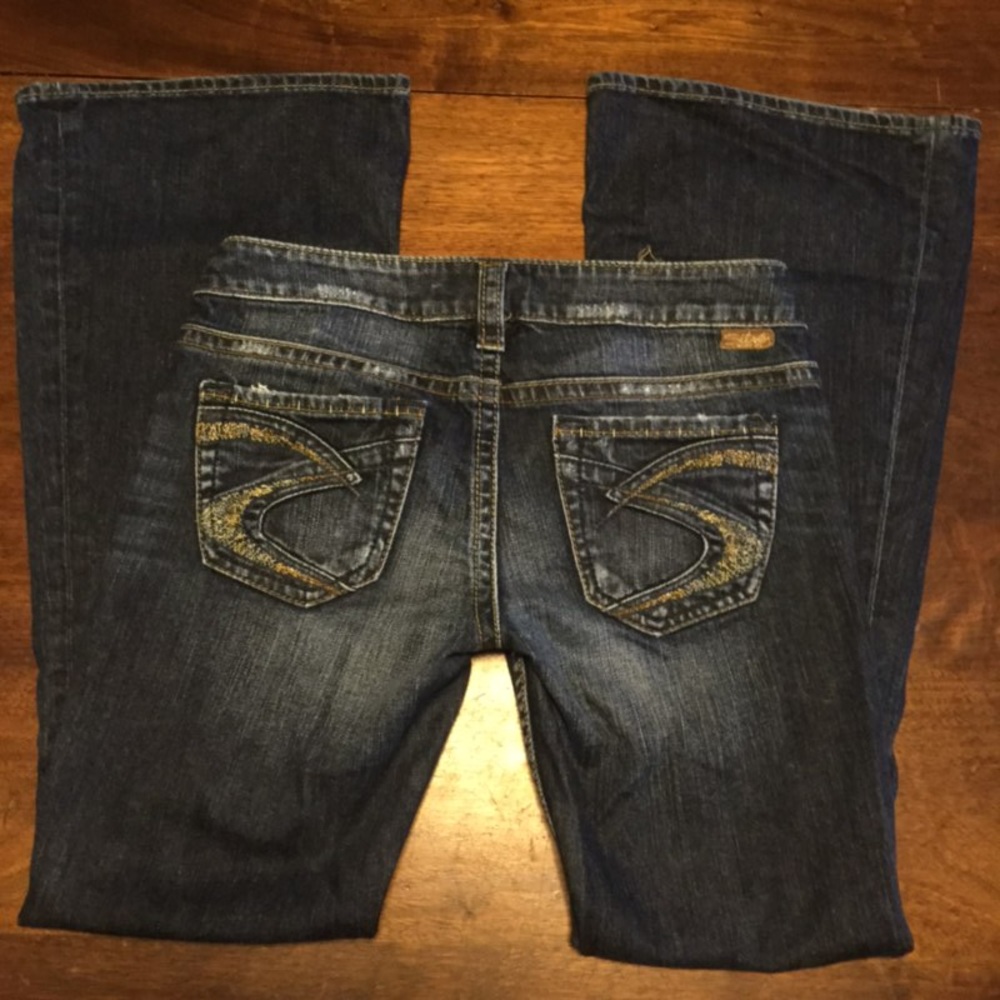 Silver Tuesday 22” Bootcut Jeans 26x31 Dark wash